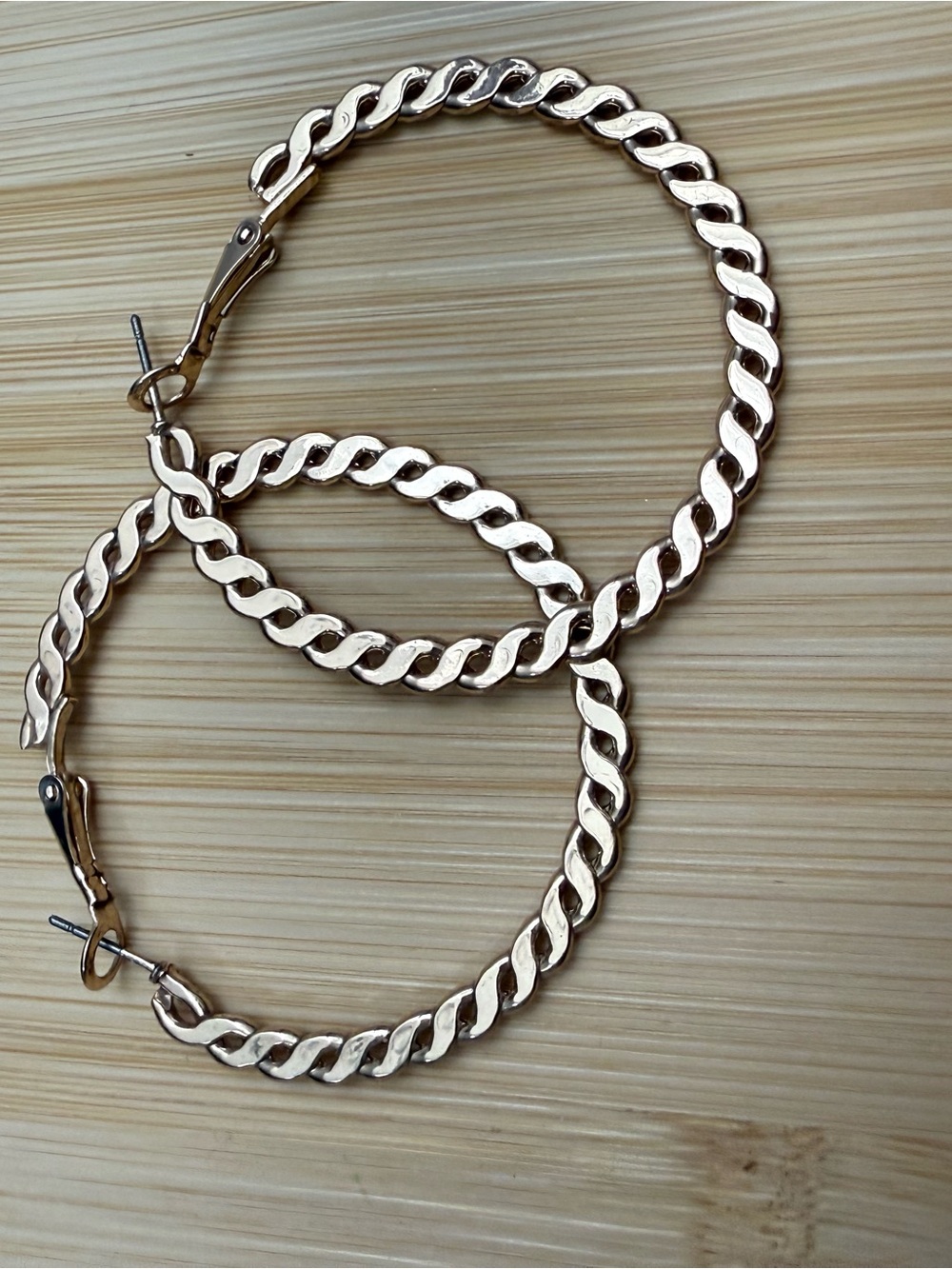 Gold-Tone Chain Hoop Earrings - Sleek Twisted Link Design